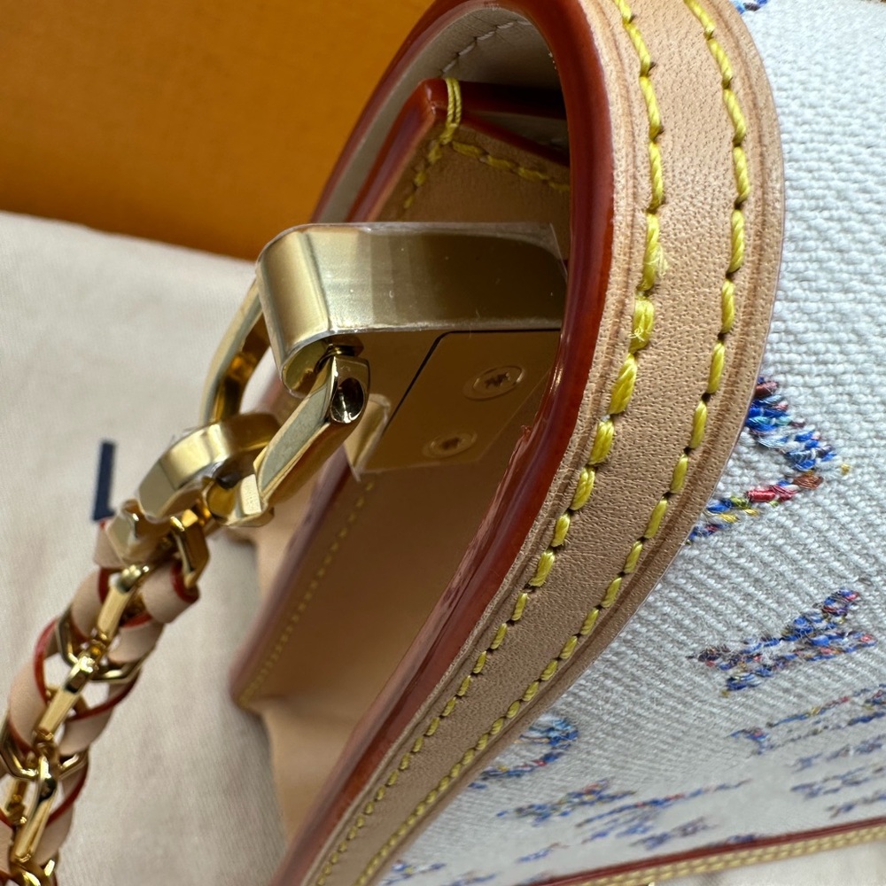 Louis Vuitton mini Dauphine - Picture 14 of 15